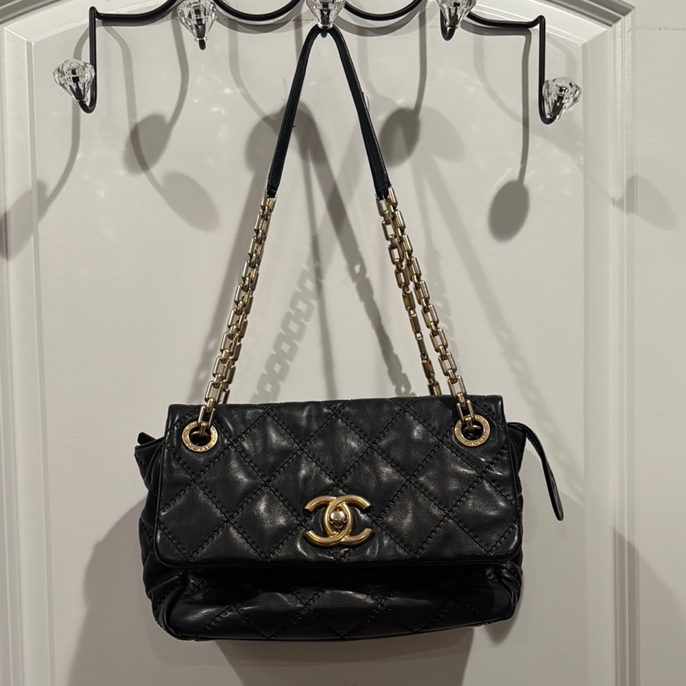Chanel Black Quilted Leather Shoulder Bag with Gold Hardware